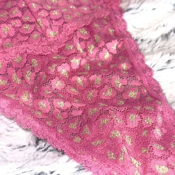 NWT (XXL) Victoria’s Secret The Lacie Sparkly Animal Lace Thong Panty Gold/Pink - Picture 2 of 10